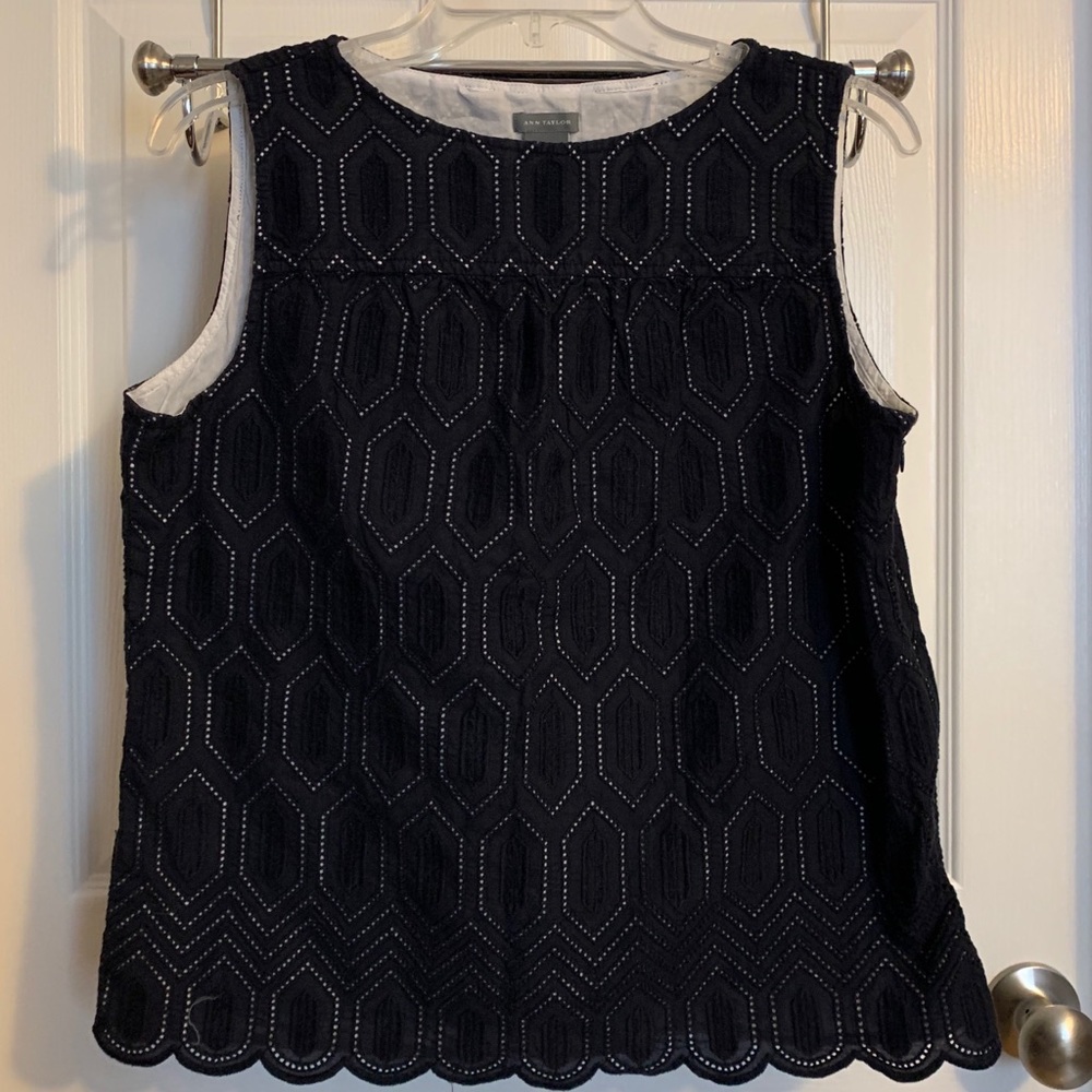 Anne Taylor Navy Linen Sleeveless Top